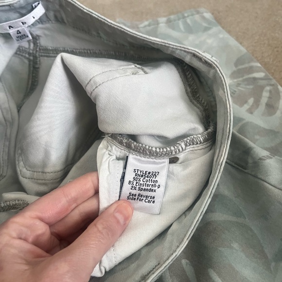 CAbi Paradise Palm Leaf Cropped Jean - Picture 4 of 5